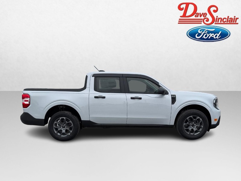 Ford Maverick Vehicle Full-screen Gallery Image 05