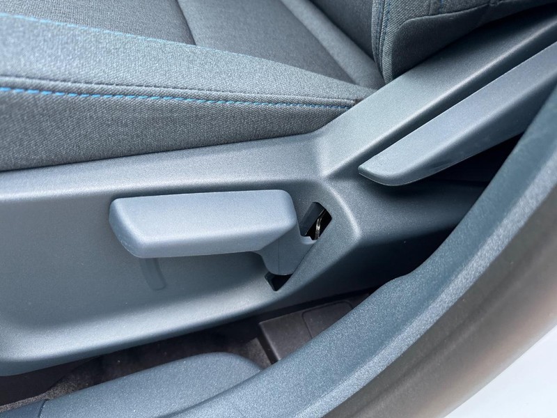 Ford Maverick Vehicle Full-screen Gallery Image 17