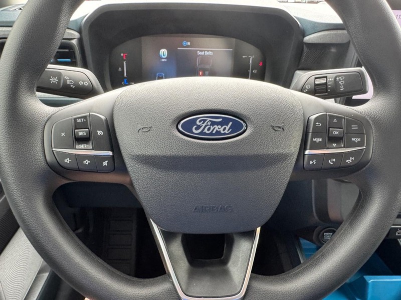 Ford Maverick Vehicle Full-screen Gallery Image 19