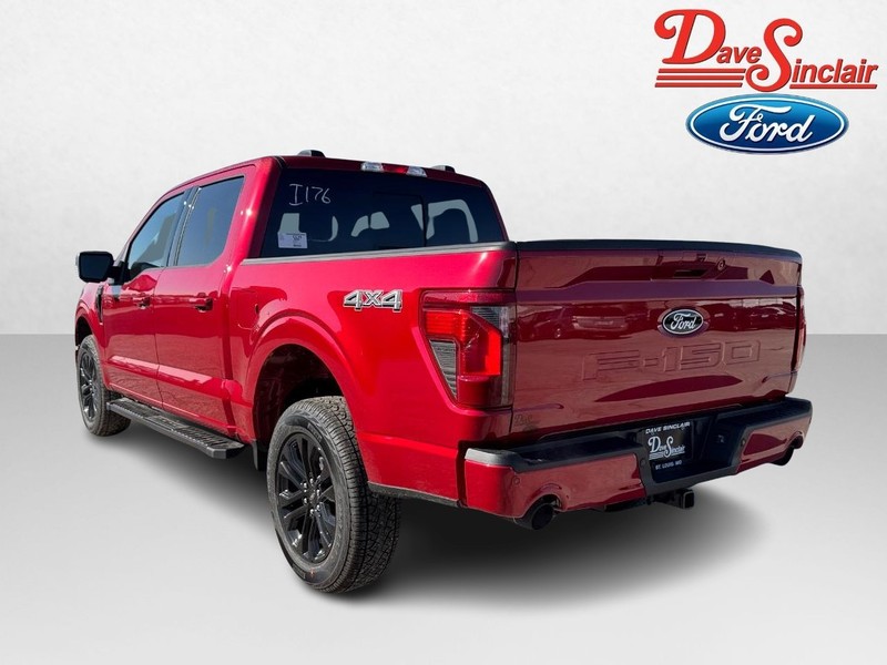 Ford F-150 Vehicle Full-screen Gallery Image 09