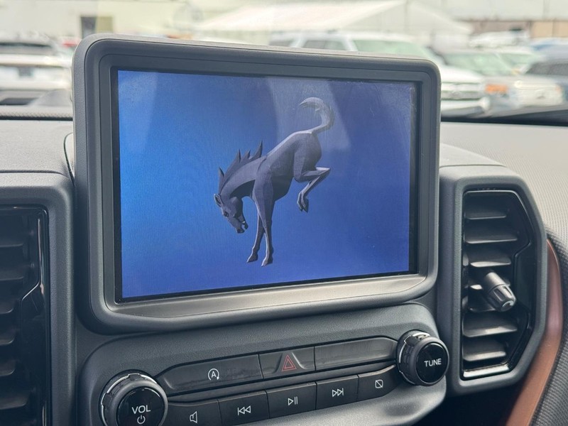 Ford Bronco Sport Vehicle Full-screen Gallery Image 26
