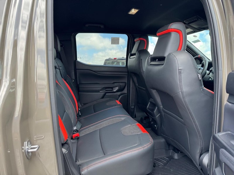 Ford Ranger Vehicle Full-screen Gallery Image 13