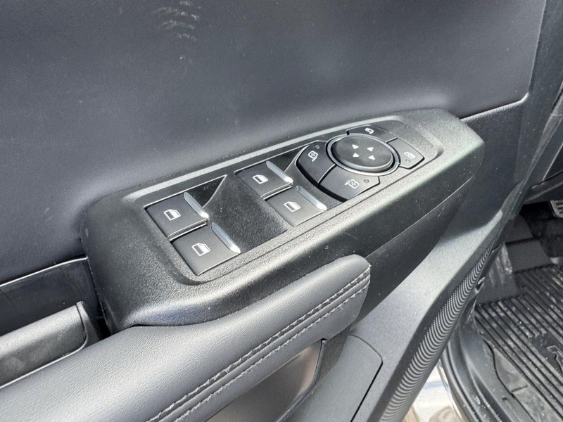 Ford Ranger Vehicle Full-screen Gallery Image 19