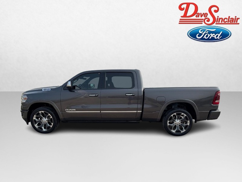 Ram 1500 Vehicle Full-screen Gallery Image 10
