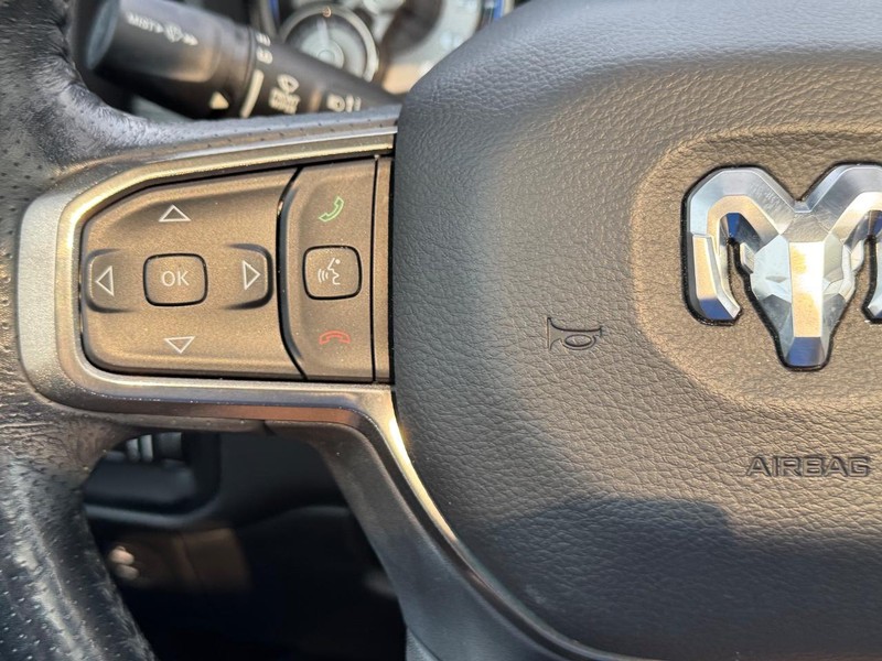 Ram 1500 Vehicle Full-screen Gallery Image 22