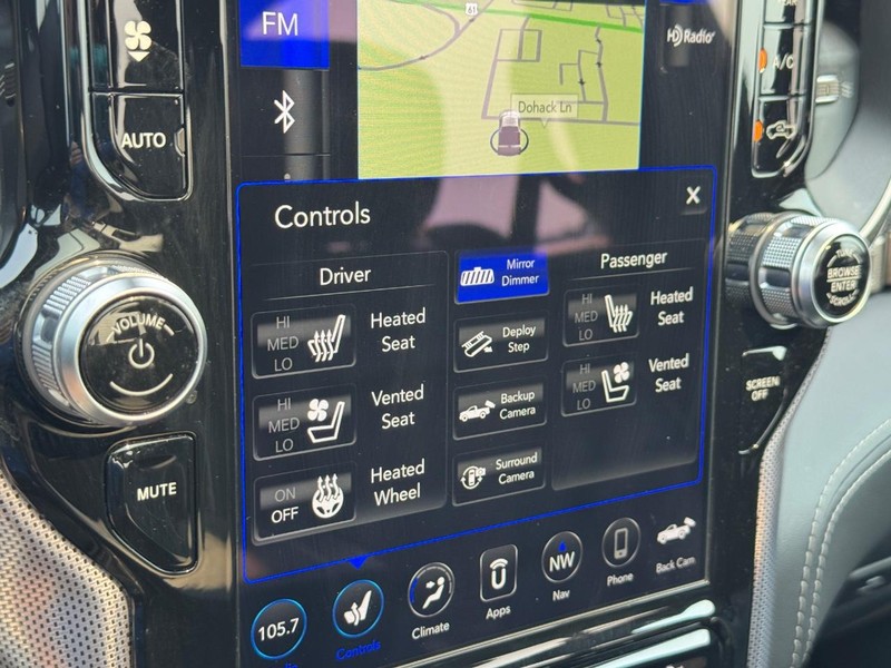 Ram 1500 Vehicle Full-screen Gallery Image 25