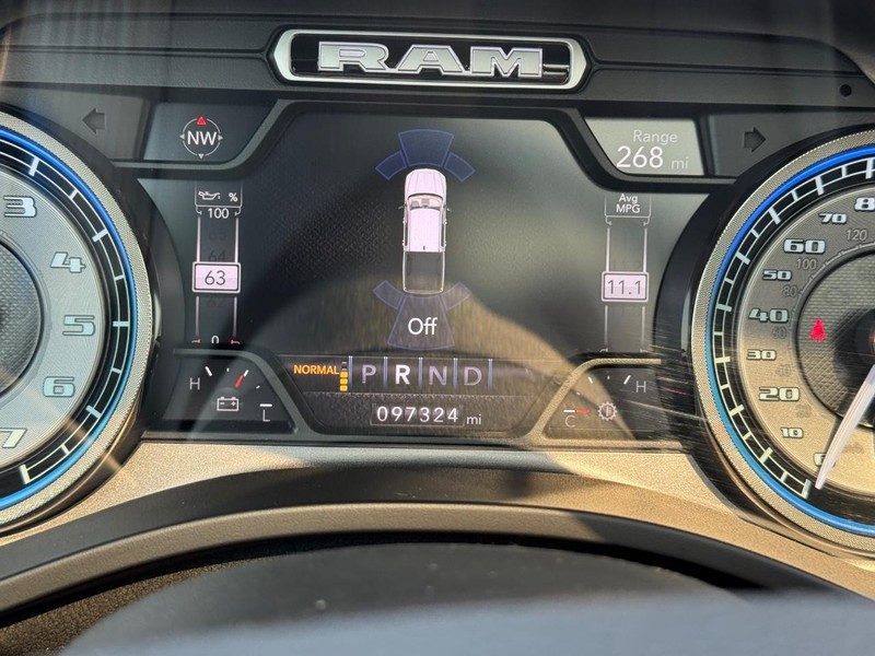Ram 1500 Vehicle Full-screen Gallery Image 27