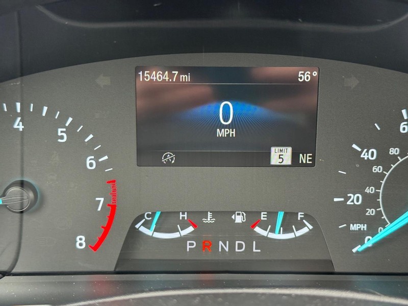 Ford Escape Vehicle Full-screen Gallery Image 25