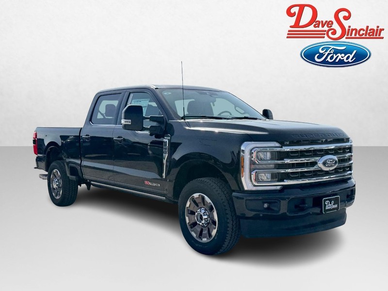 Ford Super Duty F-250 SRW Vehicle Full-screen Gallery Image 04