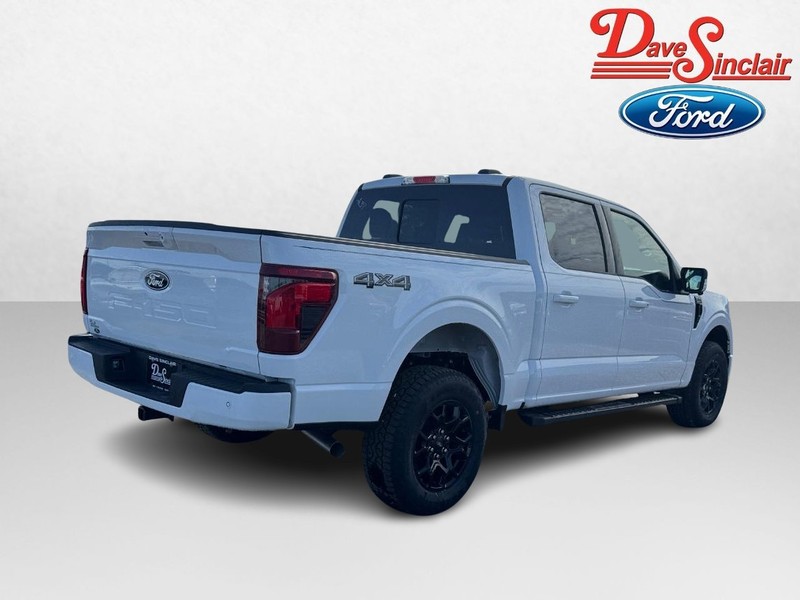 Ford F-150 Vehicle Full-screen Gallery Image 07