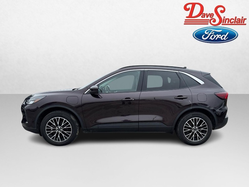Ford Escape Vehicle Full-screen Gallery Image 10