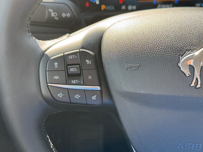 Ford Bronco Sport Vehicle Full-screen Gallery Image 20
