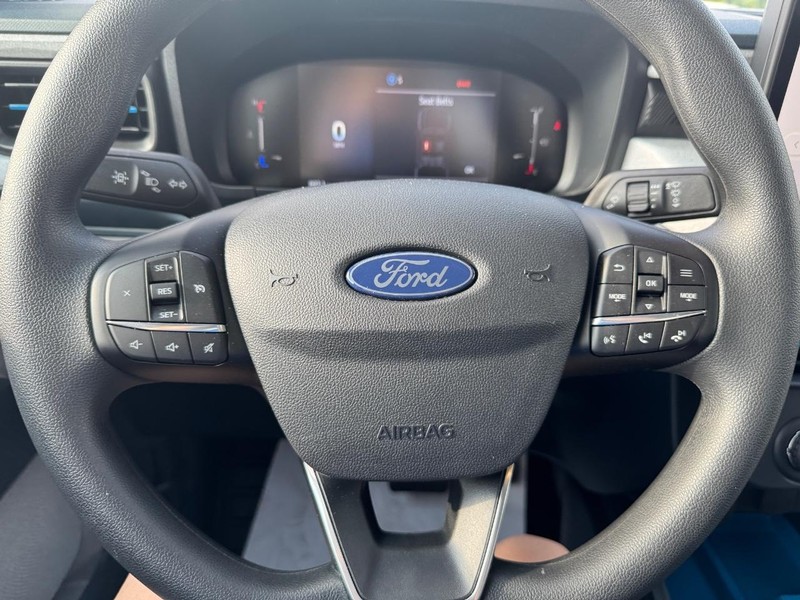 Ford Maverick Vehicle Full-screen Gallery Image 20
