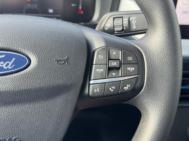Ford Maverick Vehicle Full-screen Gallery Image 22