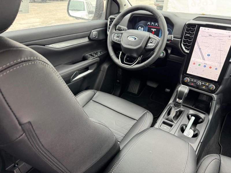Ford Ranger Vehicle Full-screen Gallery Image 14