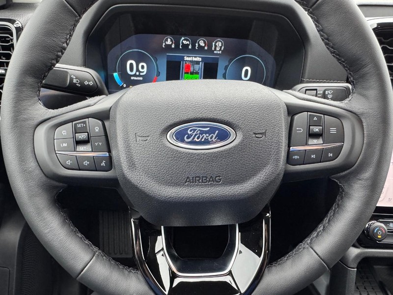 Ford Ranger Vehicle Full-screen Gallery Image 20