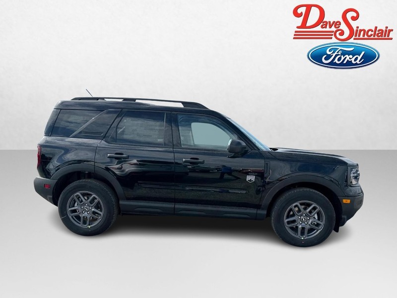 Ford Bronco Sport Vehicle Full-screen Gallery Image 05