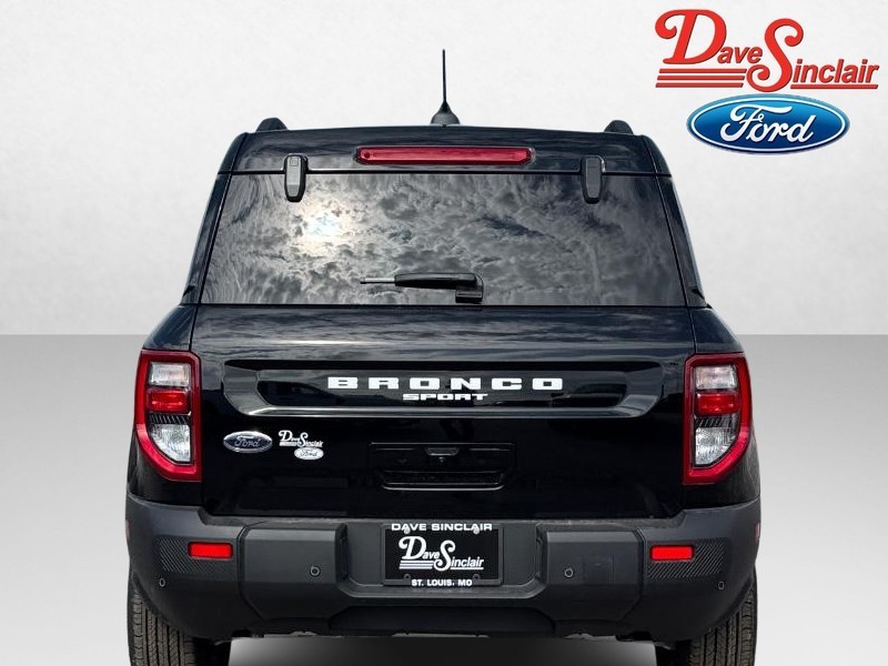 Ford Bronco Sport Vehicle Full-screen Gallery Image 08
