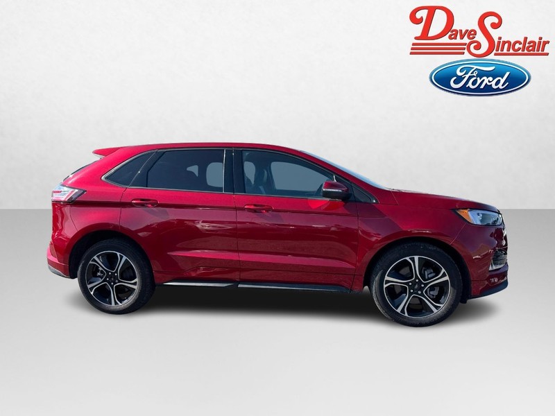Ford Edge Vehicle Full-screen Gallery Image 05