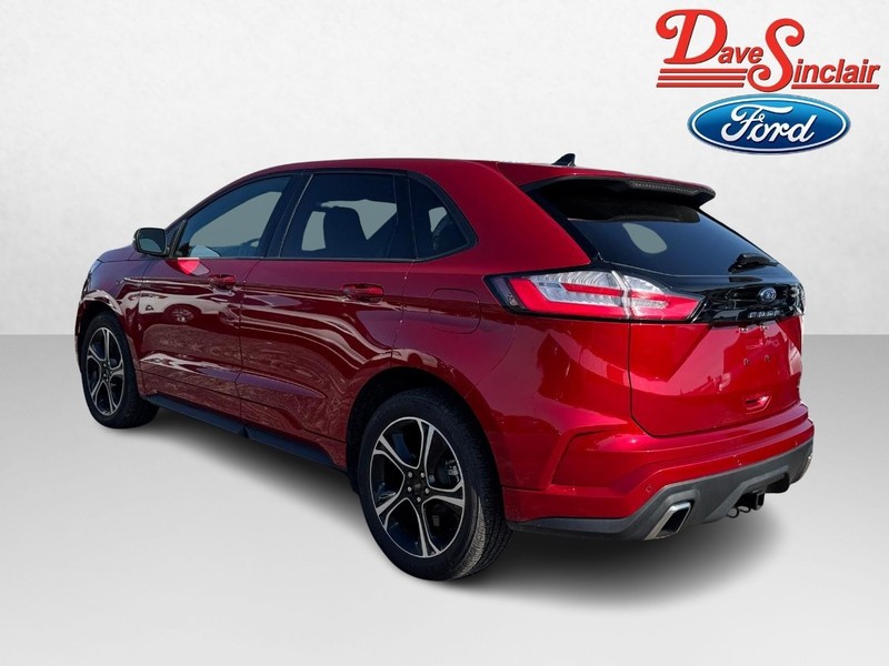 Ford Edge Vehicle Full-screen Gallery Image 09