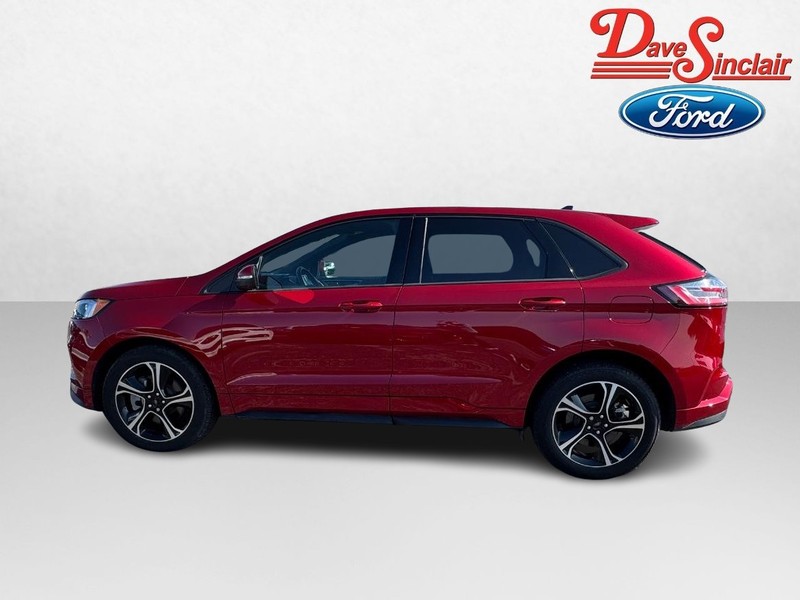 Ford Edge Vehicle Full-screen Gallery Image 10