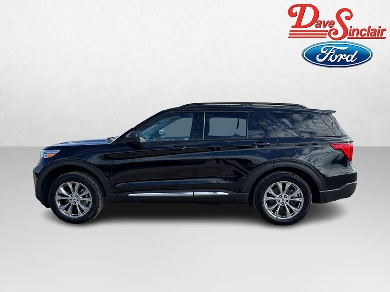 Ford Explorer Vehicle Full-screen Gallery Image 10