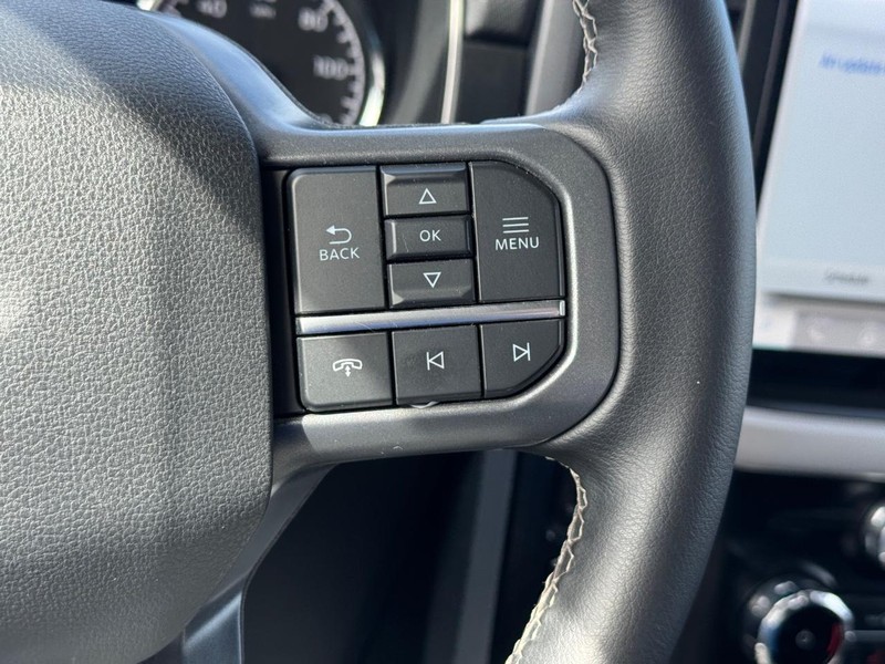 Ford F-150 Vehicle Full-screen Gallery Image 21