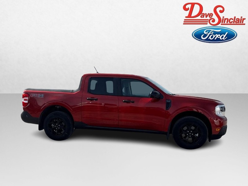 Ford Maverick Vehicle Full-screen Gallery Image 05