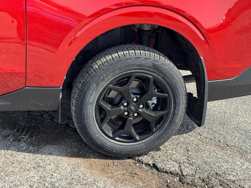 Ford Maverick Vehicle Full-screen Gallery Image 11