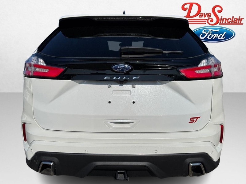 Ford Edge Vehicle Full-screen Gallery Image 08