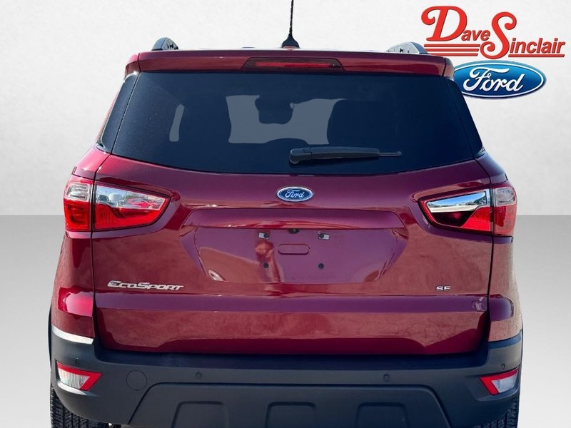 Ford EcoSport Vehicle Full-screen Gallery Image 08