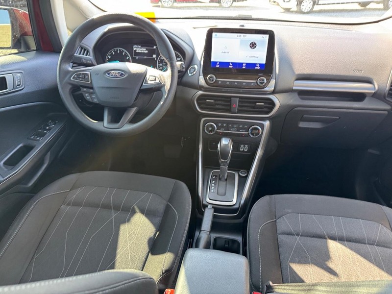 Ford EcoSport Vehicle Full-screen Gallery Image 16