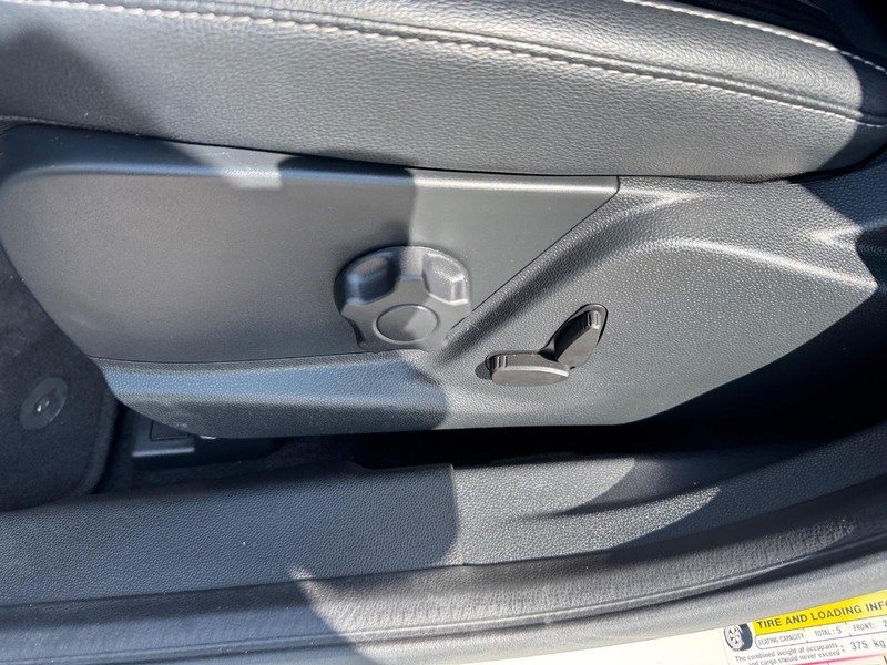 Ford EcoSport Vehicle Full-screen Gallery Image 18