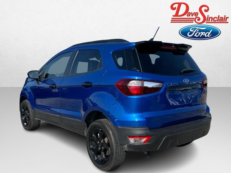Ford EcoSport Vehicle Full-screen Gallery Image 09