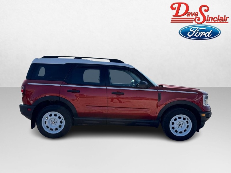 Ford Bronco Sport Vehicle Full-screen Gallery Image 05