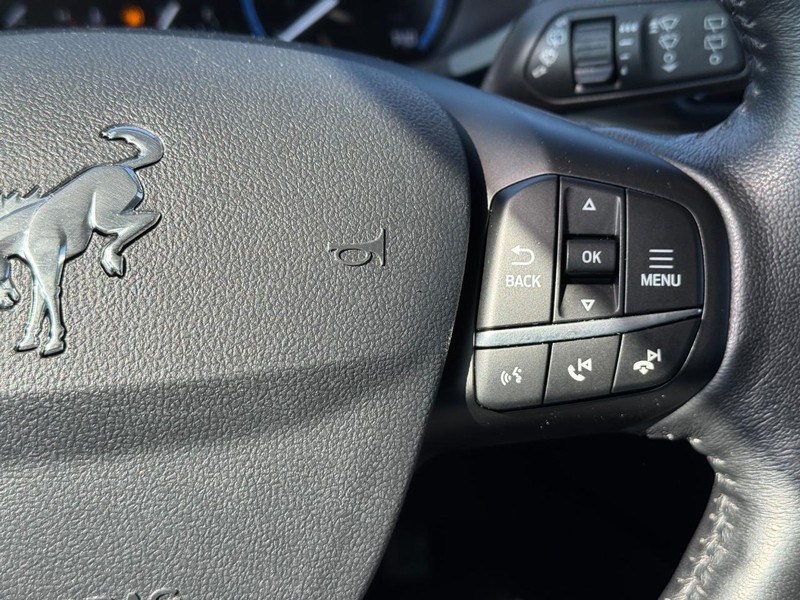 Ford Bronco Sport Vehicle Full-screen Gallery Image 21