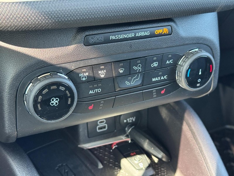 Ford Bronco Sport Vehicle Full-screen Gallery Image 22