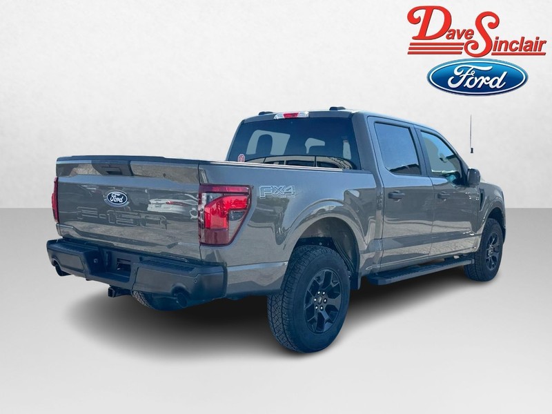 Ford F-150 Vehicle Full-screen Gallery Image 07