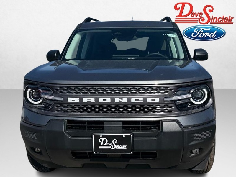Ford Bronco Sport Vehicle Full-screen Gallery Image 02