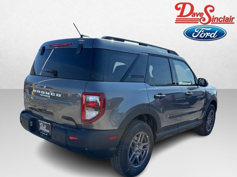 Ford Bronco Sport Vehicle Full-screen Gallery Image 07