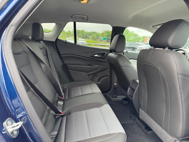 Chevrolet Trax Vehicle Full-screen Gallery Image 13