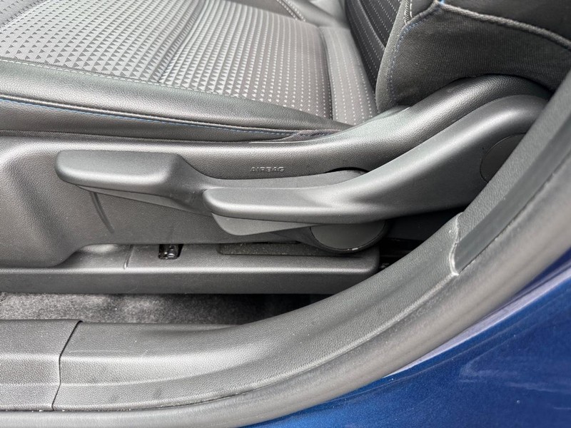 Chevrolet Trax Vehicle Full-screen Gallery Image 17