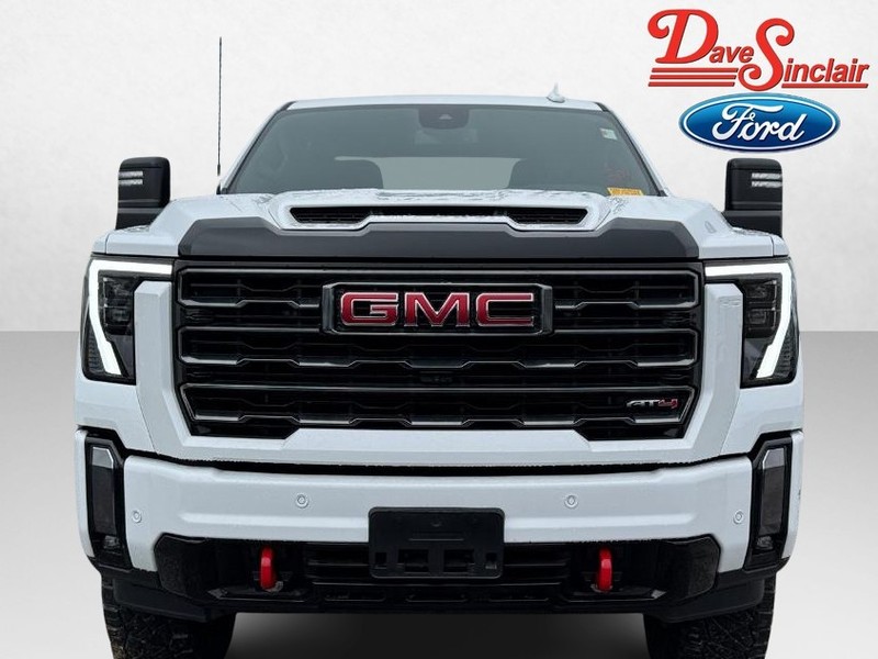 GMC Sierra 2500HD Vehicle Full-screen Gallery Image 02