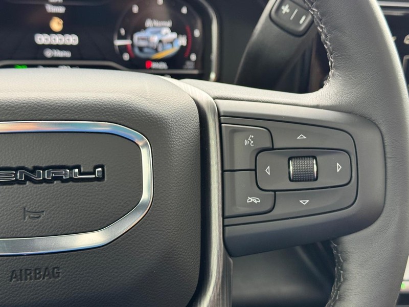 GMC Sierra 2500HD Vehicle Full-screen Gallery Image 22