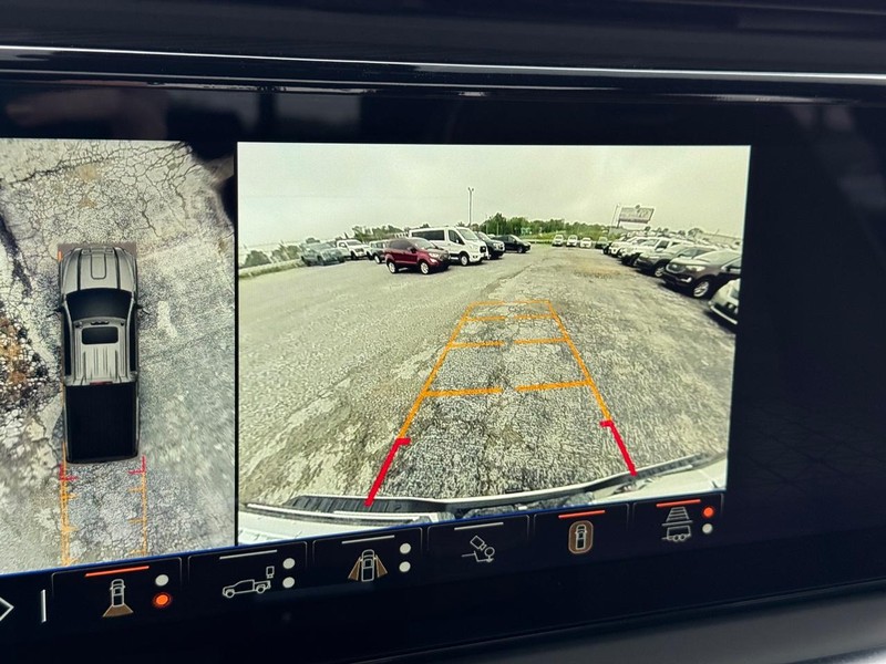 GMC Sierra 2500HD Vehicle Full-screen Gallery Image 24