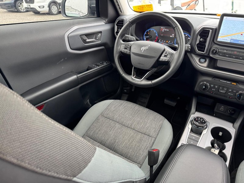 Ford Bronco Sport Vehicle Full-screen Gallery Image 15