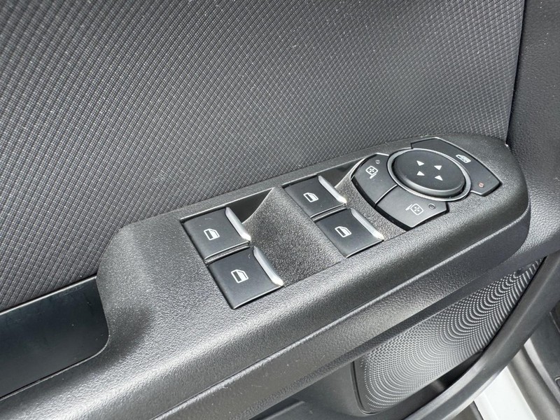 Ford Bronco Sport Vehicle Full-screen Gallery Image 19