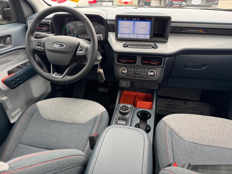 Ford Maverick Vehicle Full-screen Gallery Image 15