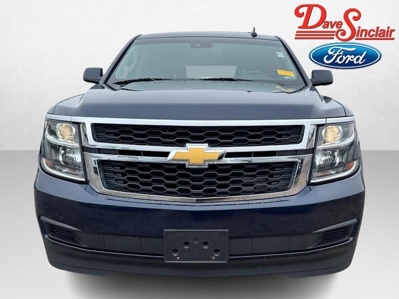 Chevrolet Tahoe Vehicle Full-screen Gallery Image 02