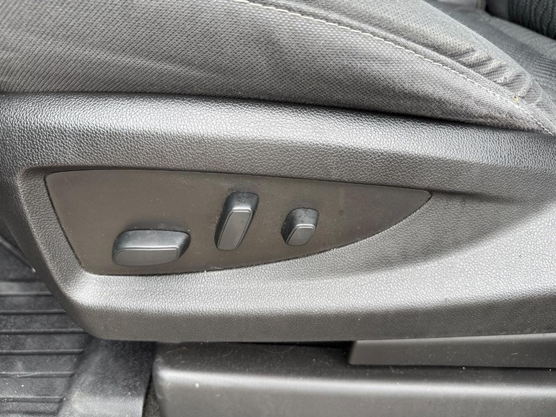 Chevrolet Tahoe Vehicle Full-screen Gallery Image 19